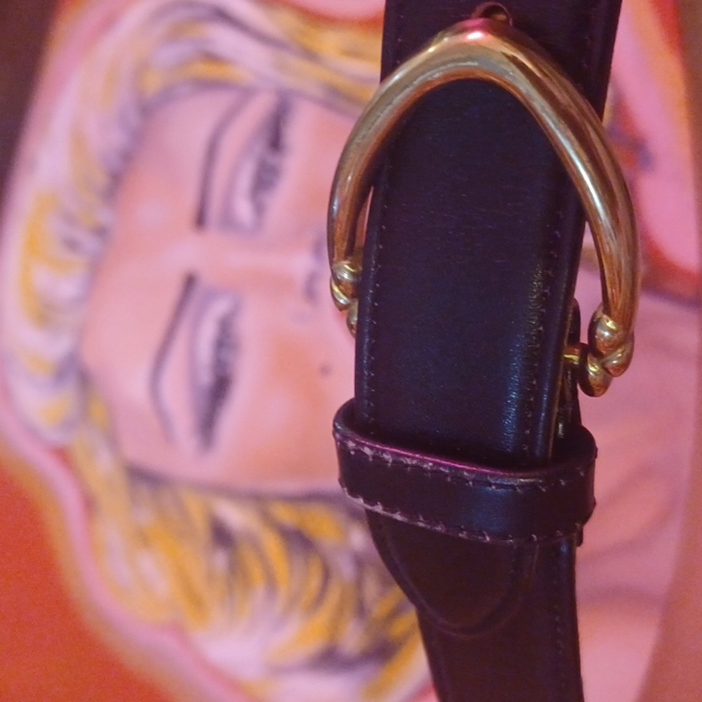 Coach Black Leather Belt with Gold Buckle sz.M - Picture 5 of 5